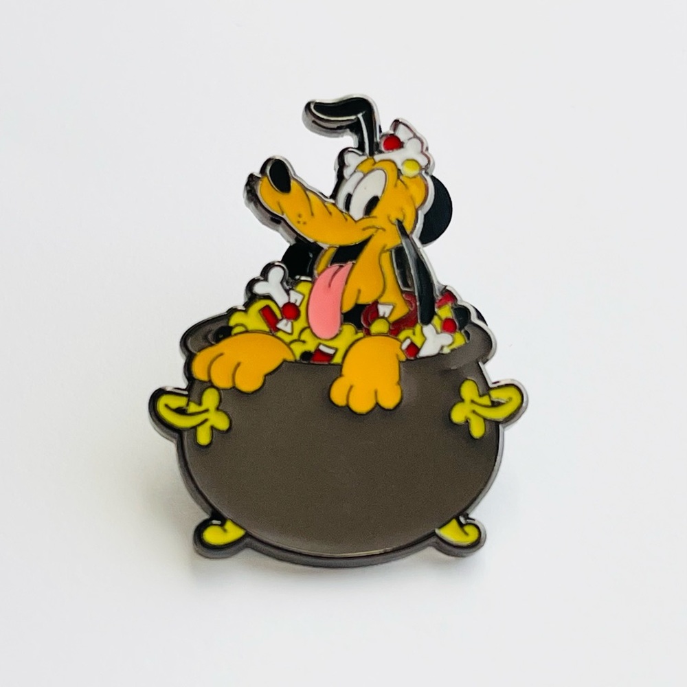 Loungefly Pluto Cauldron Disney Halloween Mickey & Friends Blind Box Disney Pin
